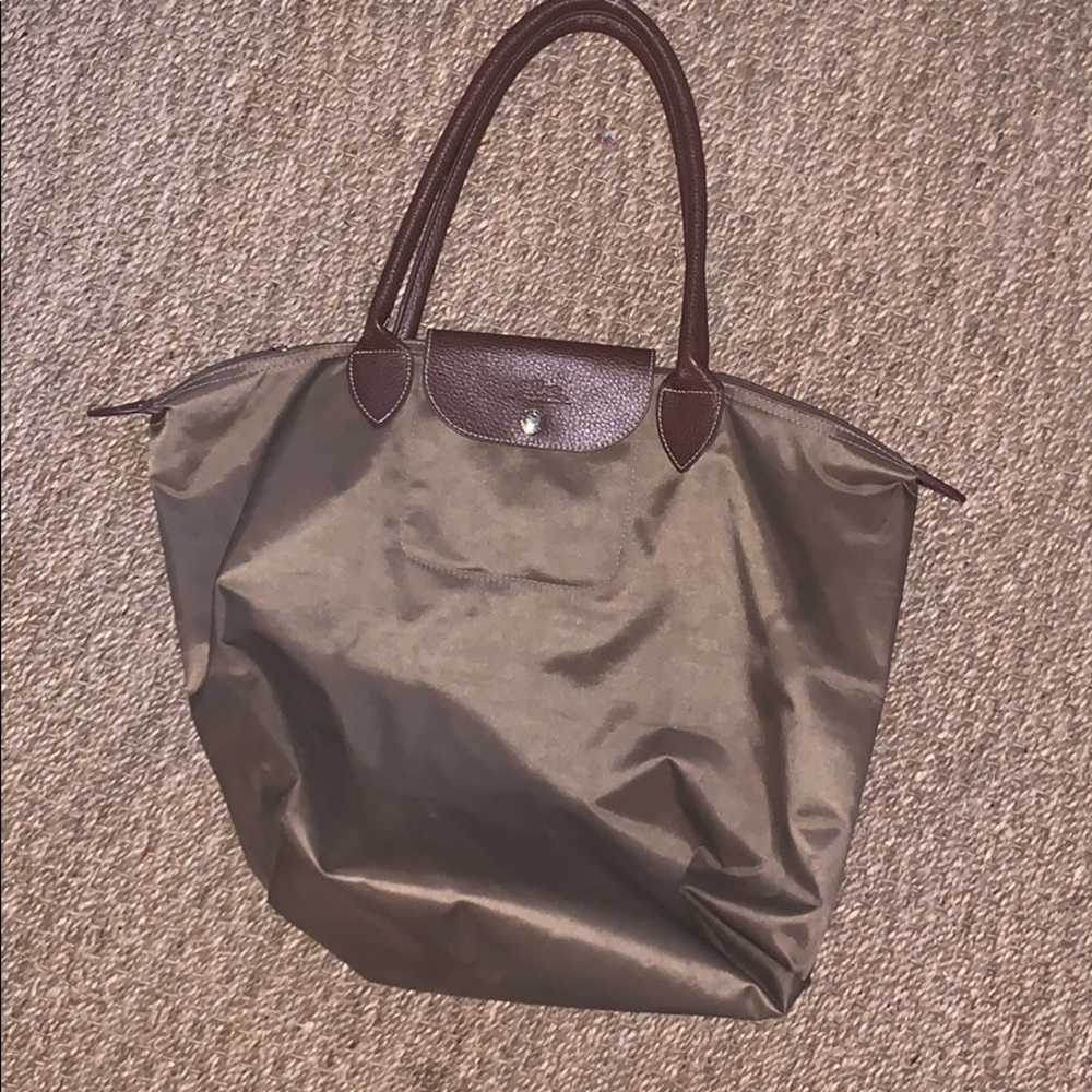 Longchamp as is